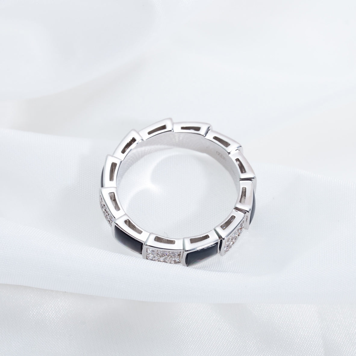 BVLGARI SERPENTI RING SILVER DIAMOND BLACK MOP 4MM