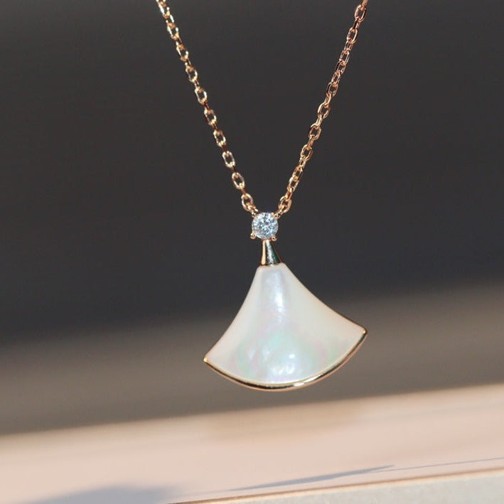 BVLGARI DREAM NECKLACE WHITE MOP PINK GOLD 1 DIAMOND