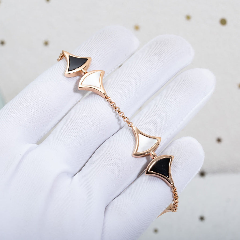 BVLGARI DREAM MOP AND ONYX BRACELET PINK GOLD