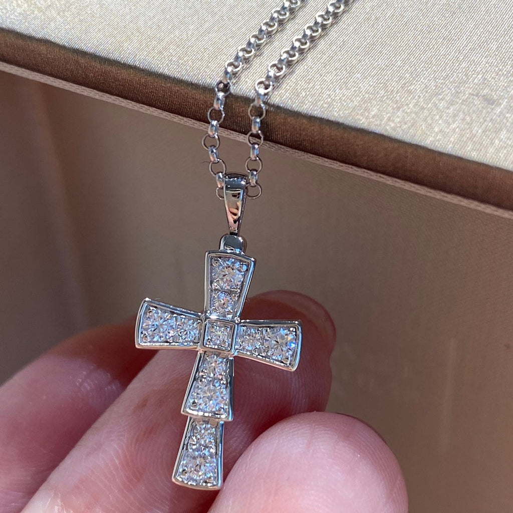 BVLGARI CROCE PEDANT DIAMOND NECKLACE