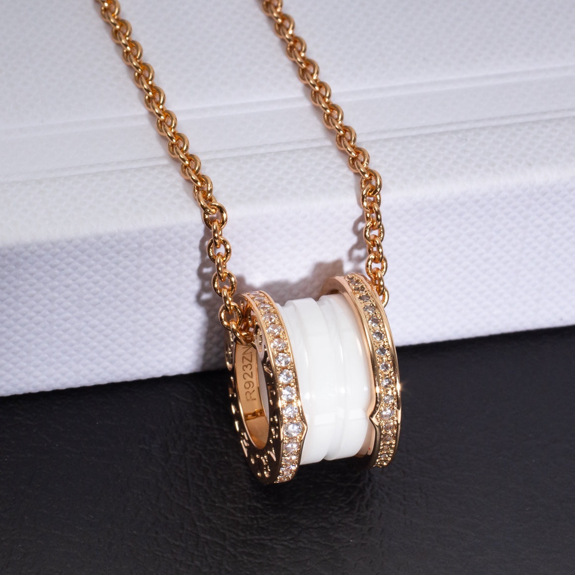 BVLGARI ZERO 1 WHITE CERAMIC PINK GOLD DIAMOND NECKLACE
