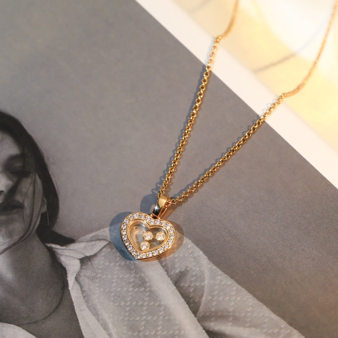 CHOPARD HEART PEDANT DIAMOND PINK GOLD NECKLACE