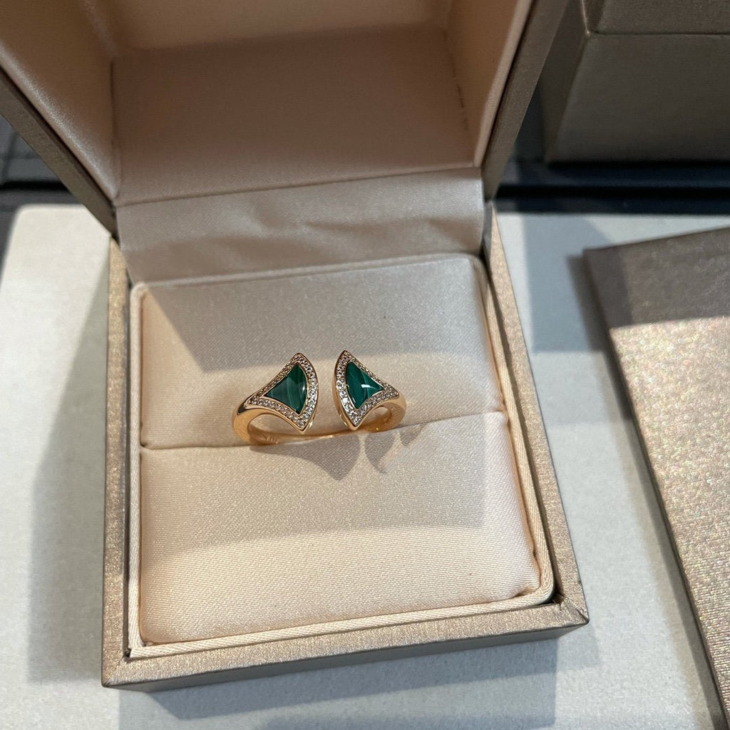 BVLGARI DREAM MALACHITE DIAMOND OPEN RING