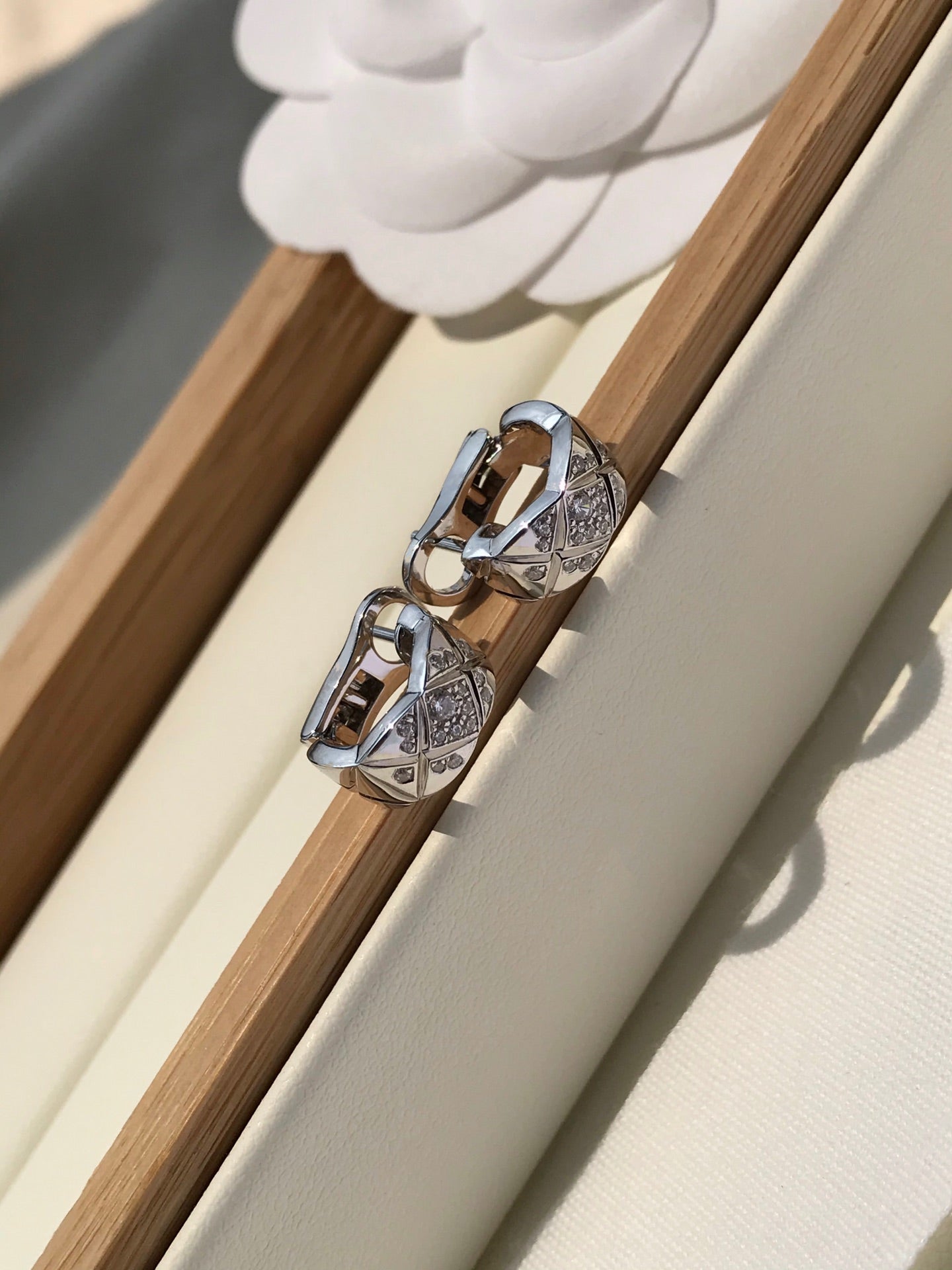 Chanel Crush Diamond Silver Earrings