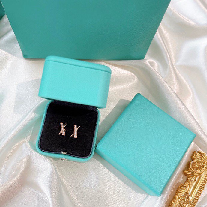 TIFFANY X EARRINGS ROSE GOLD DIAMONDS