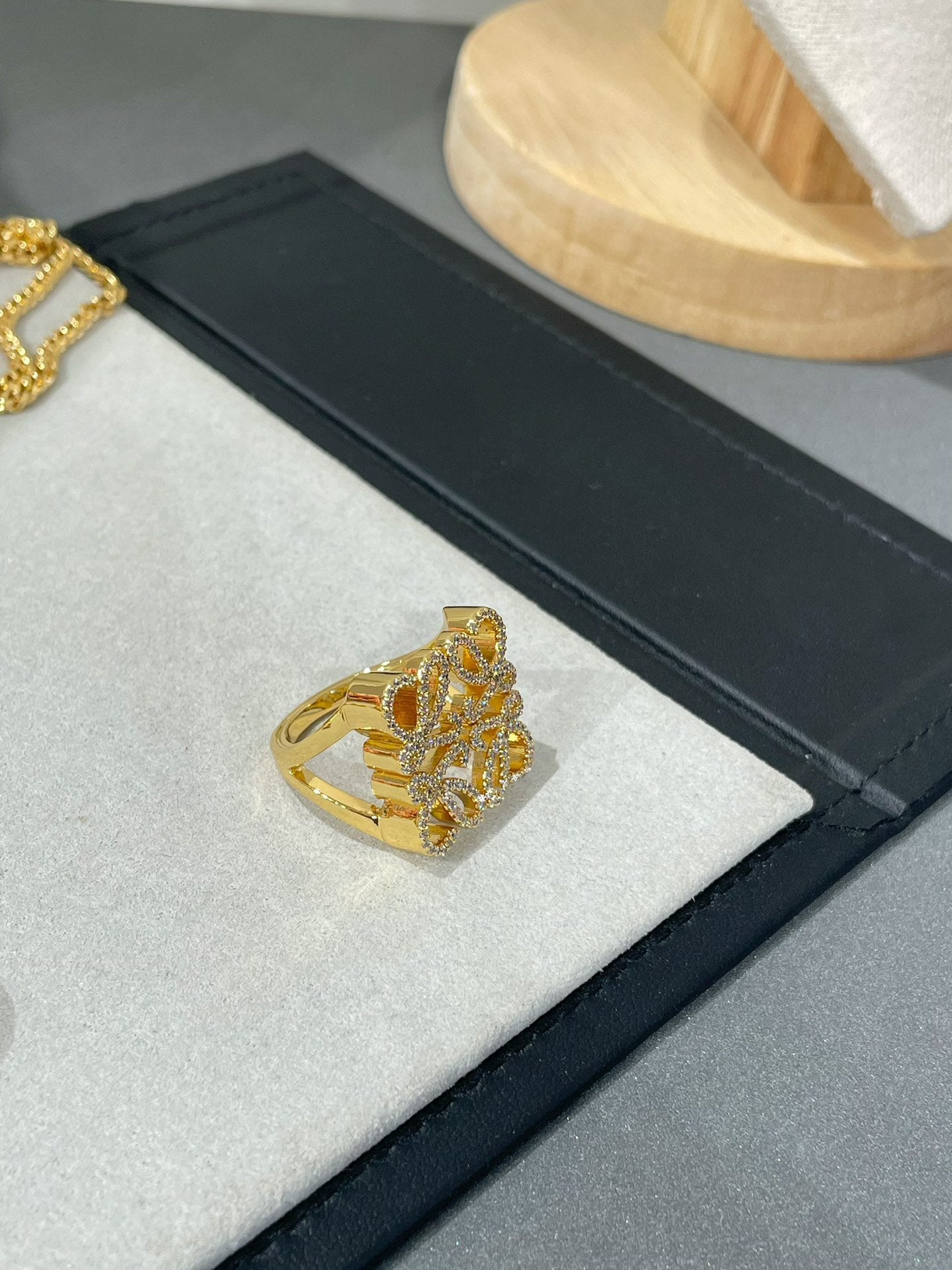 DIOR ANNAGRAM DIAMOND PAVED GOLD RING