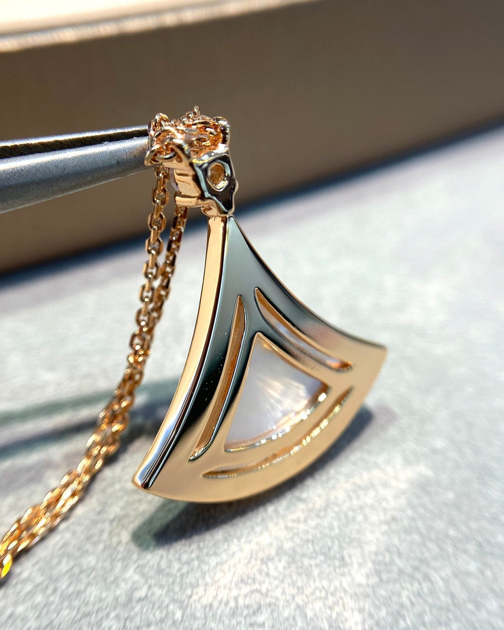 BVLGARI DREAM MOP DIAMOND PAVED PINK GOLD NECKLACE