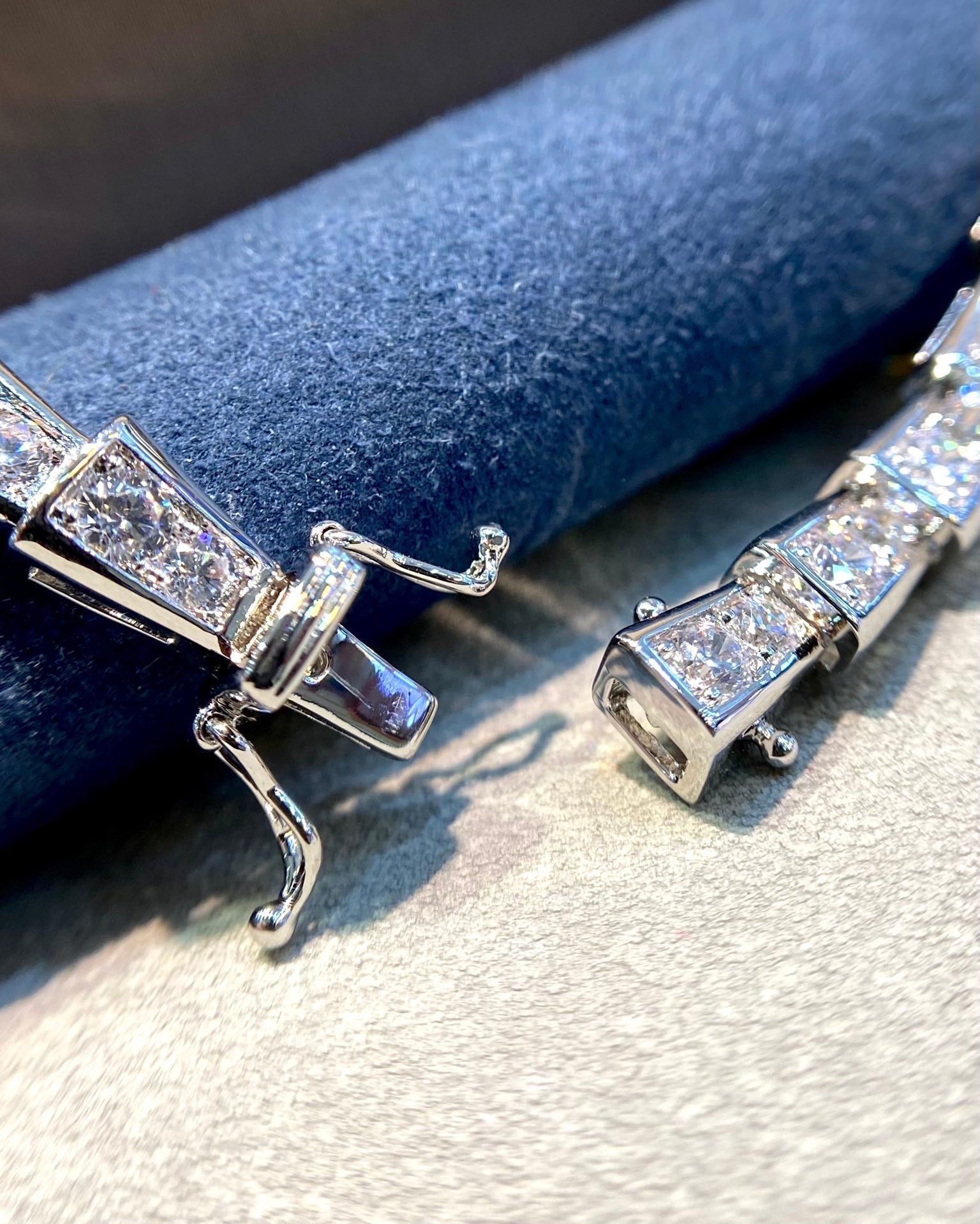 BVLGARI SERPENT DIAMOND PAVED SLIM SILVER NECKLACE