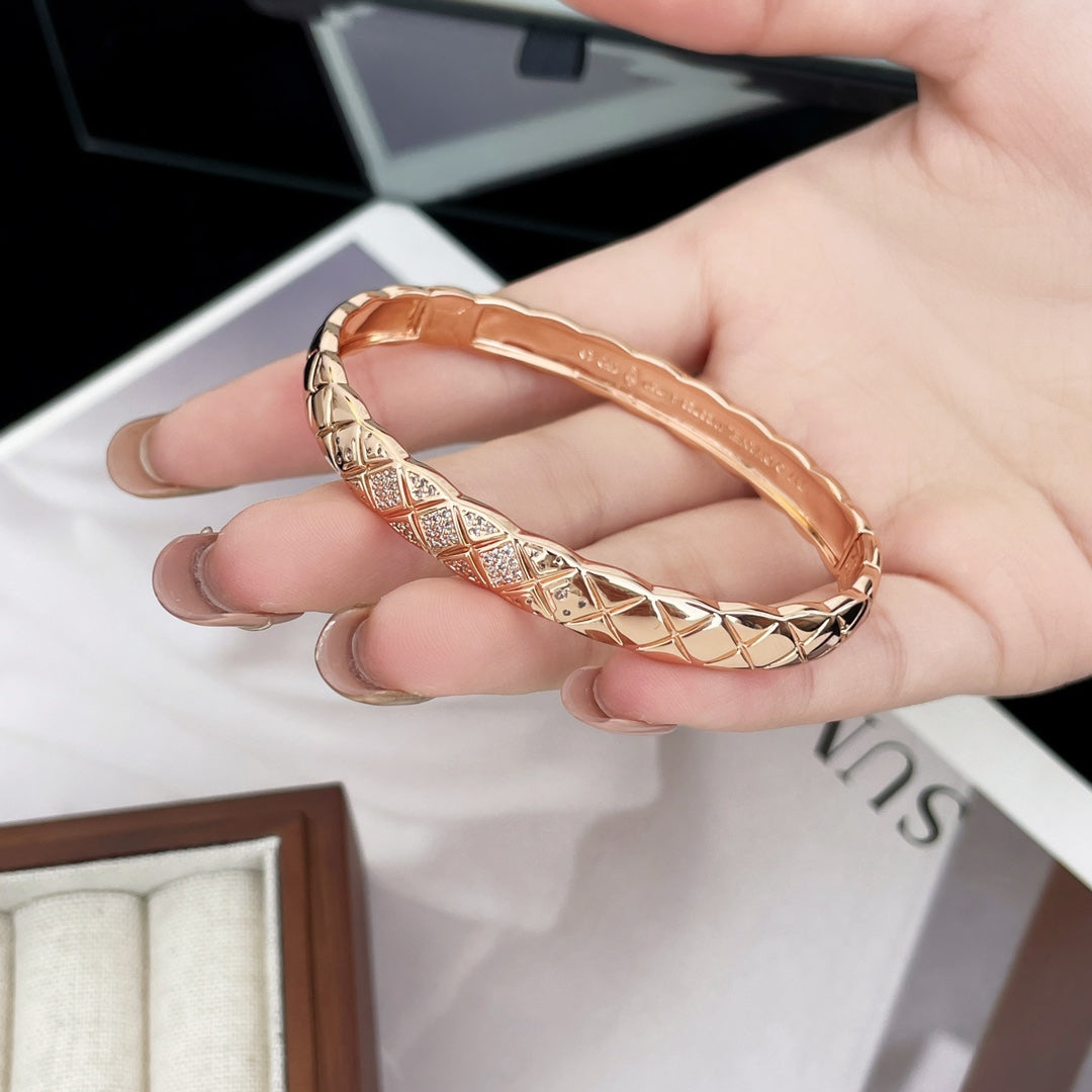 Chanel Crush Bracelet Quilted Diamond