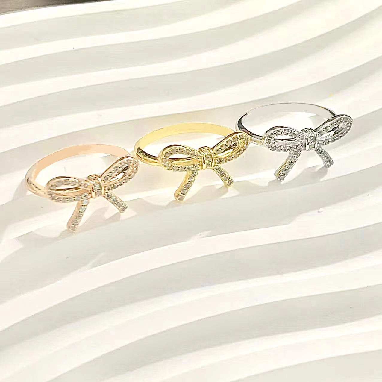 TIFFANY TWIST BOW RING