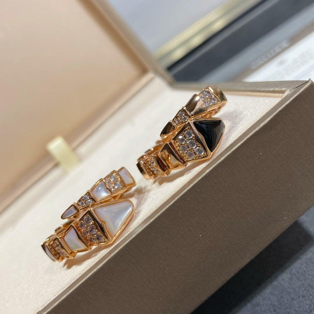 BVLGARI SERPENTI RING GOLD DIAMOND ONYX