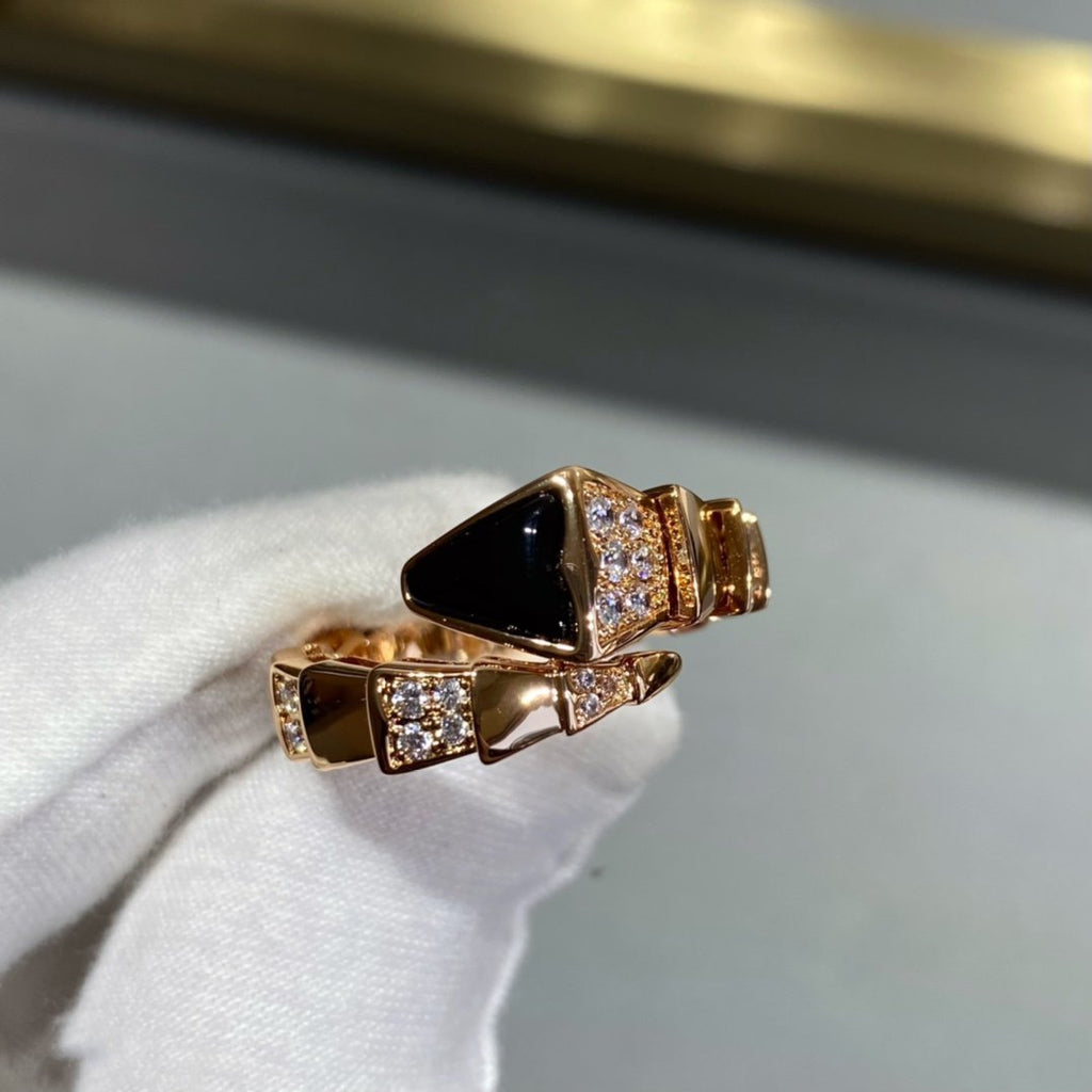 BVLGARI SERPENTI RING GOLD DIAMOND ONYX