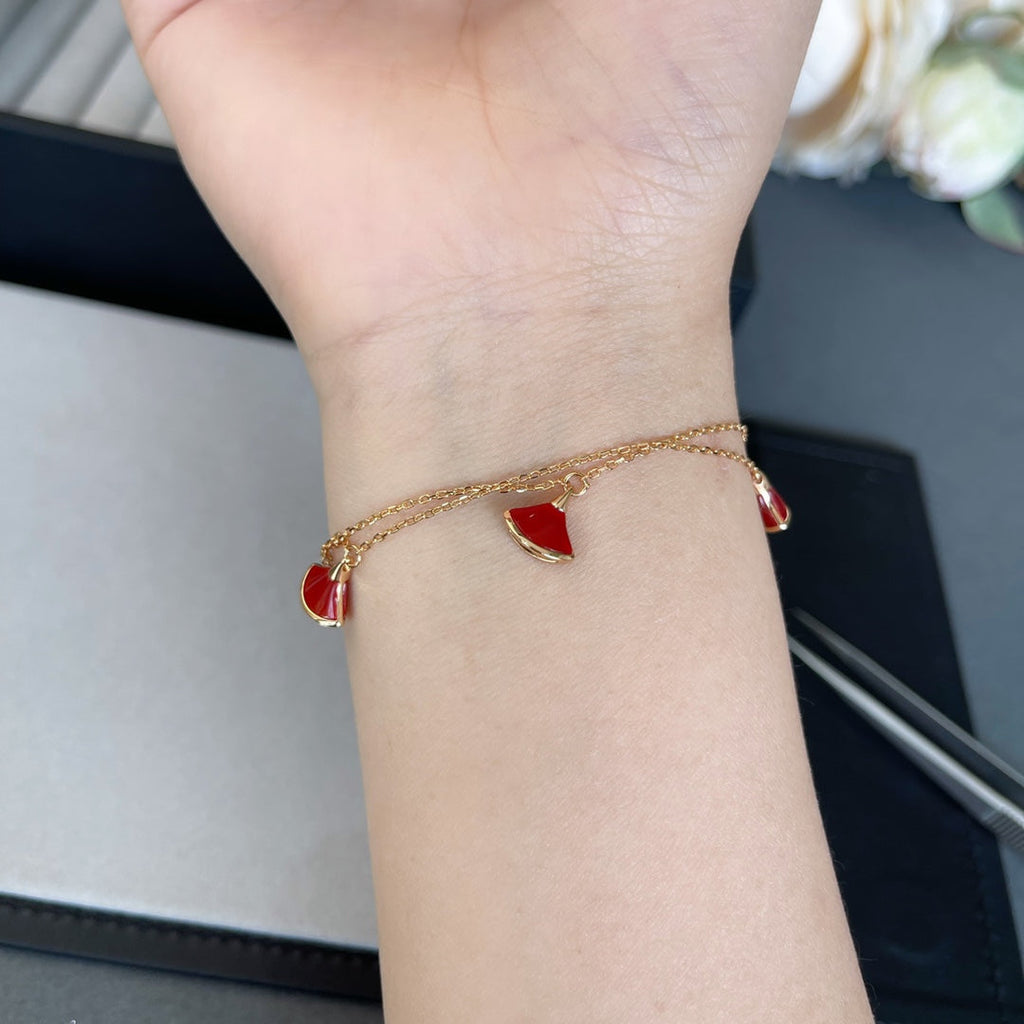BVLGARI BVL 4 MOTIF GOLD DIVA DREAM BRACELET