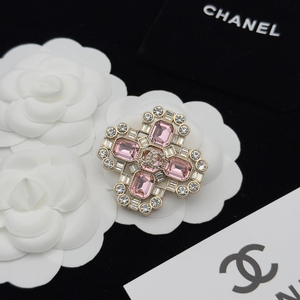 Chanel Brooch Gold 173155