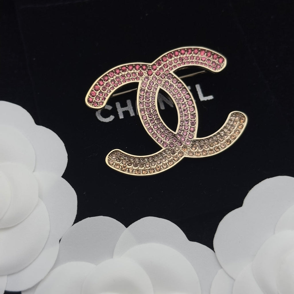 Chanel Brooch Gold 176570