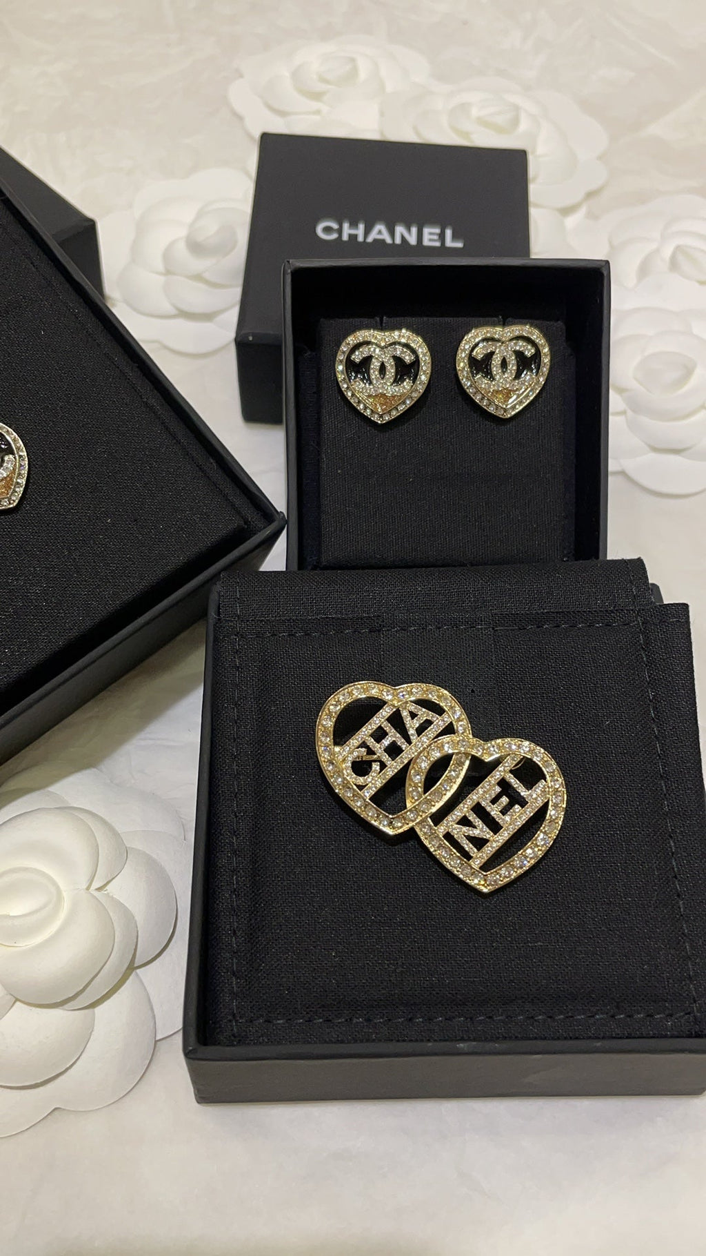 Chanel Brooch Light Gold 161773