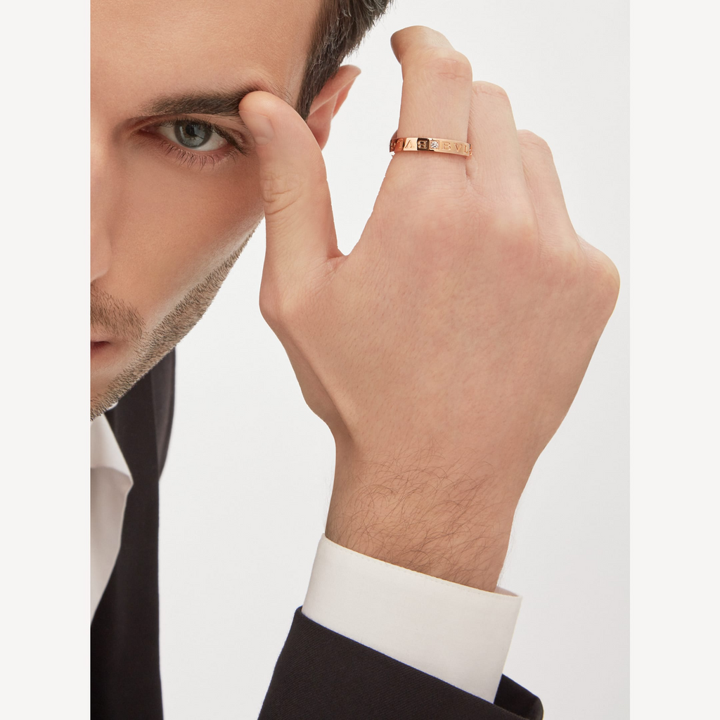BVLGARI ZERO 1 ESSENTIAL WITH A DIAMOD RING
