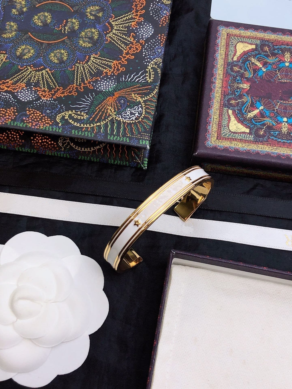 DIOR CODE BANGLE GOLD WHITE METAL AND LACQUER BRACELET