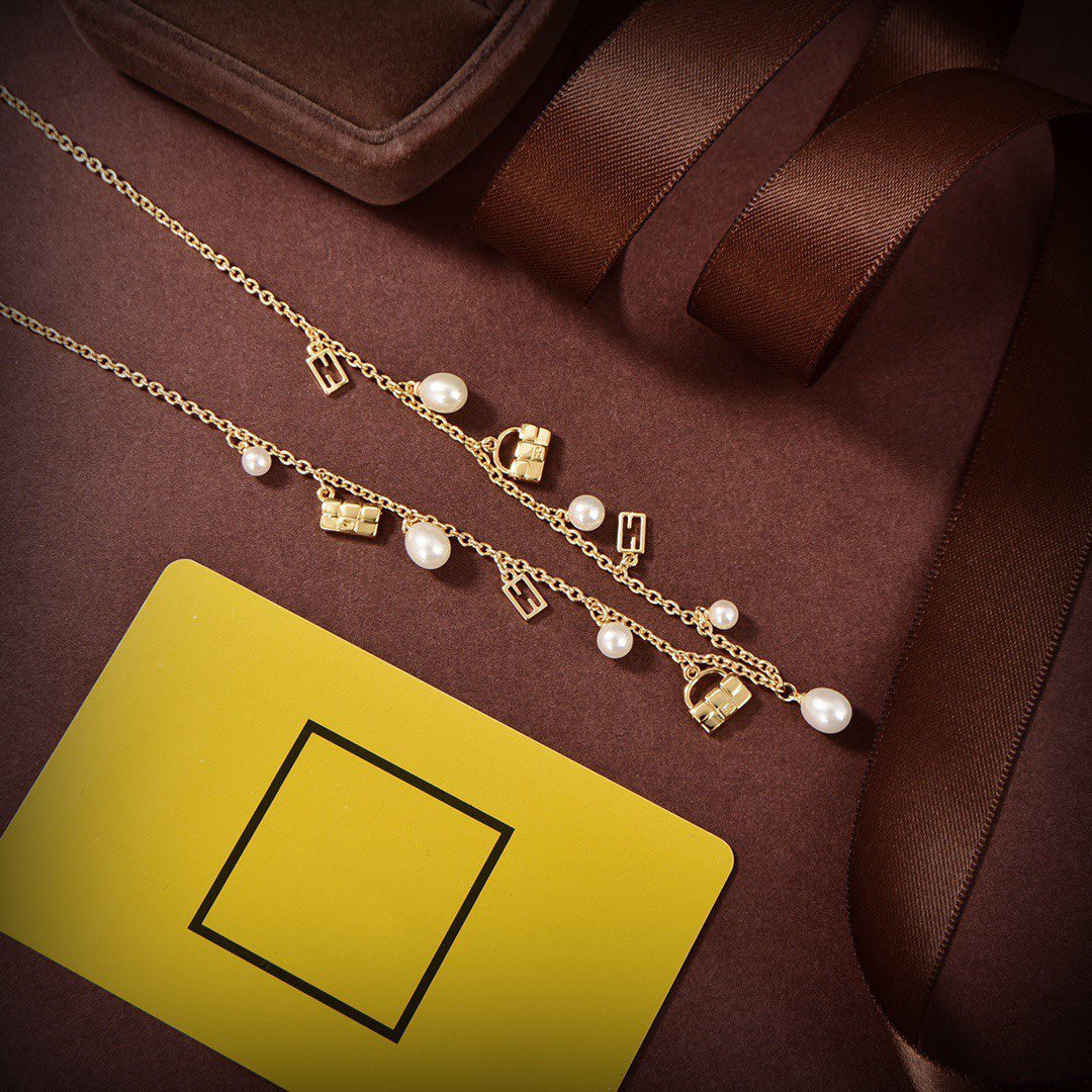 FENDI FF BUCKLED PEARL GOLD NECKLACE