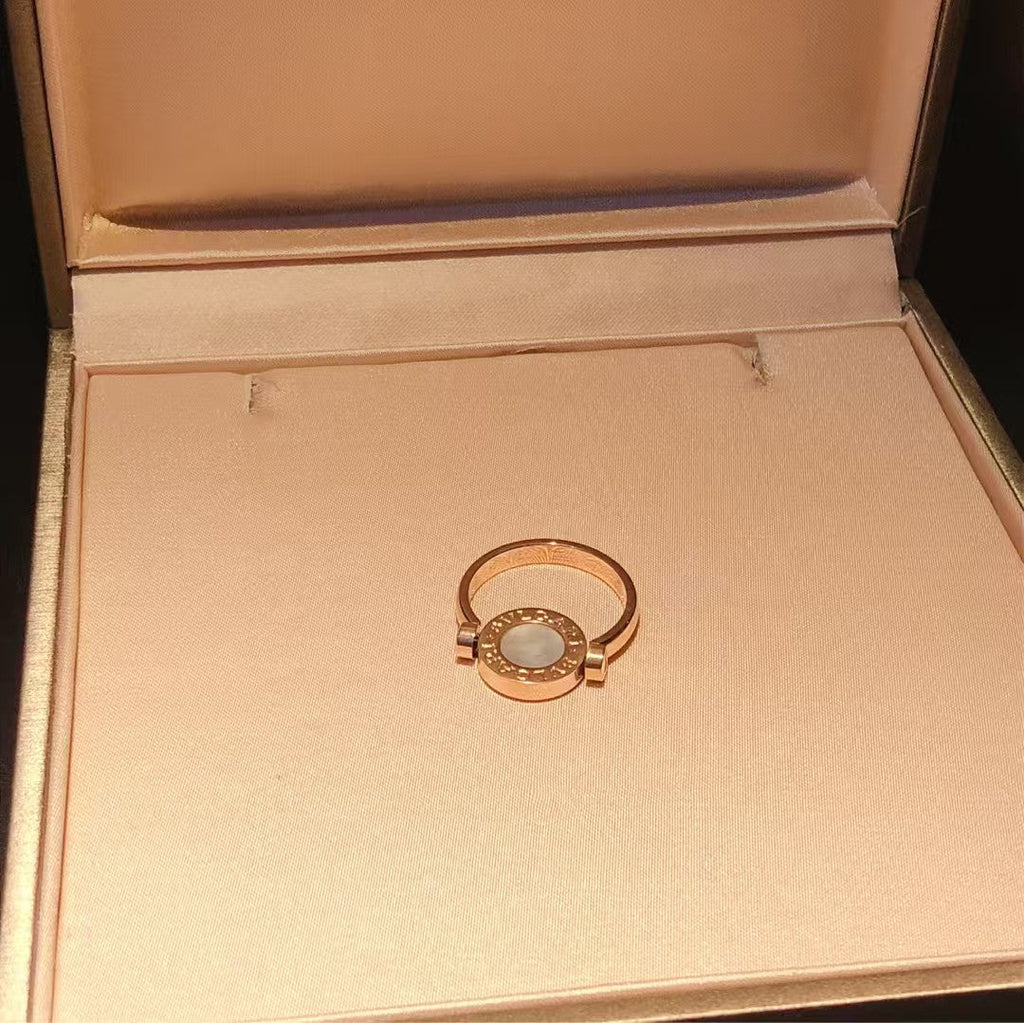 BVLGARI Bvlgari Rose Gold Flip Ring Set With Mother-of-pearl And Onyx
