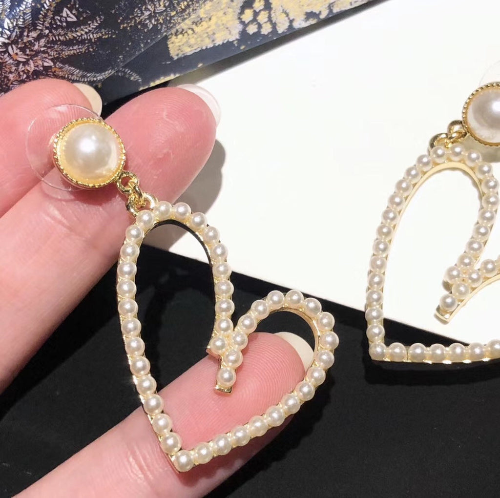 DIOR PEARL GOLD PLATED OPEN HEART EARRINGS