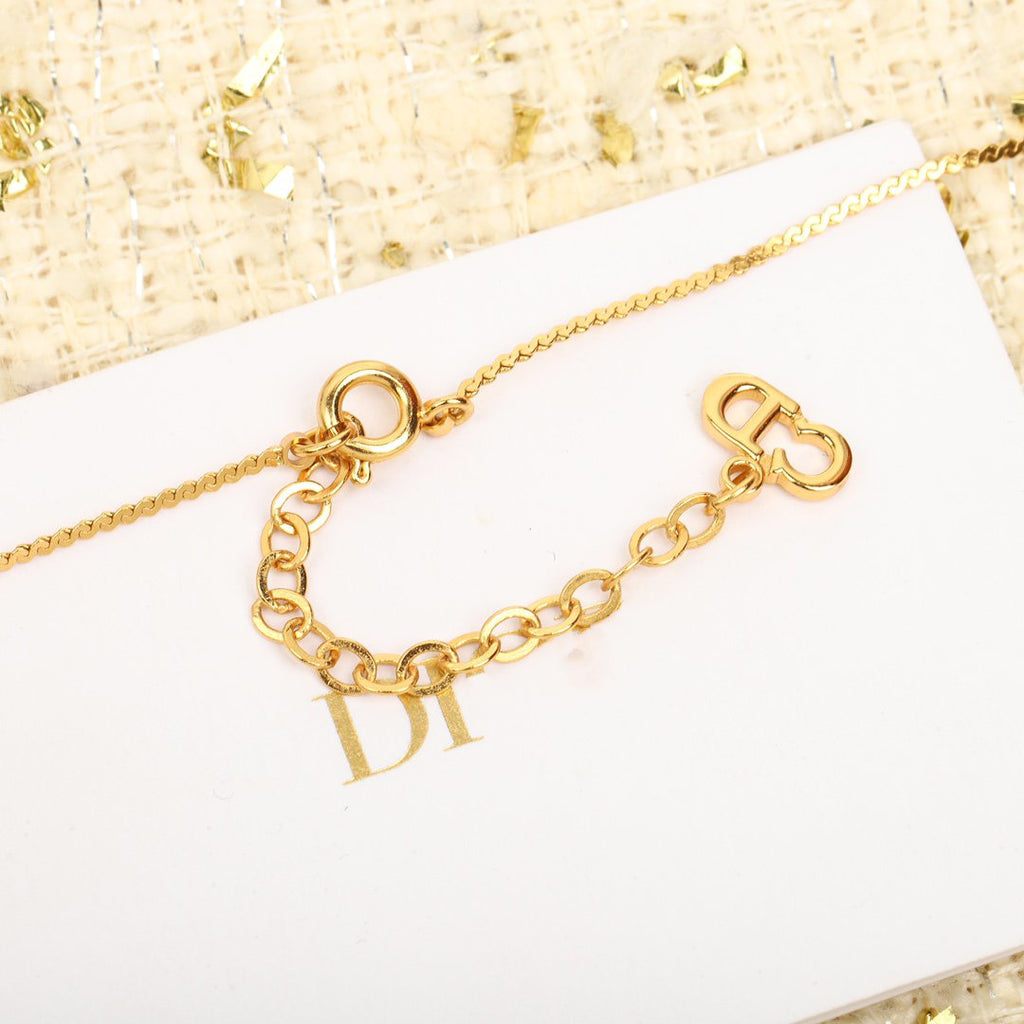 DIOR CD LOVE NECKLACE