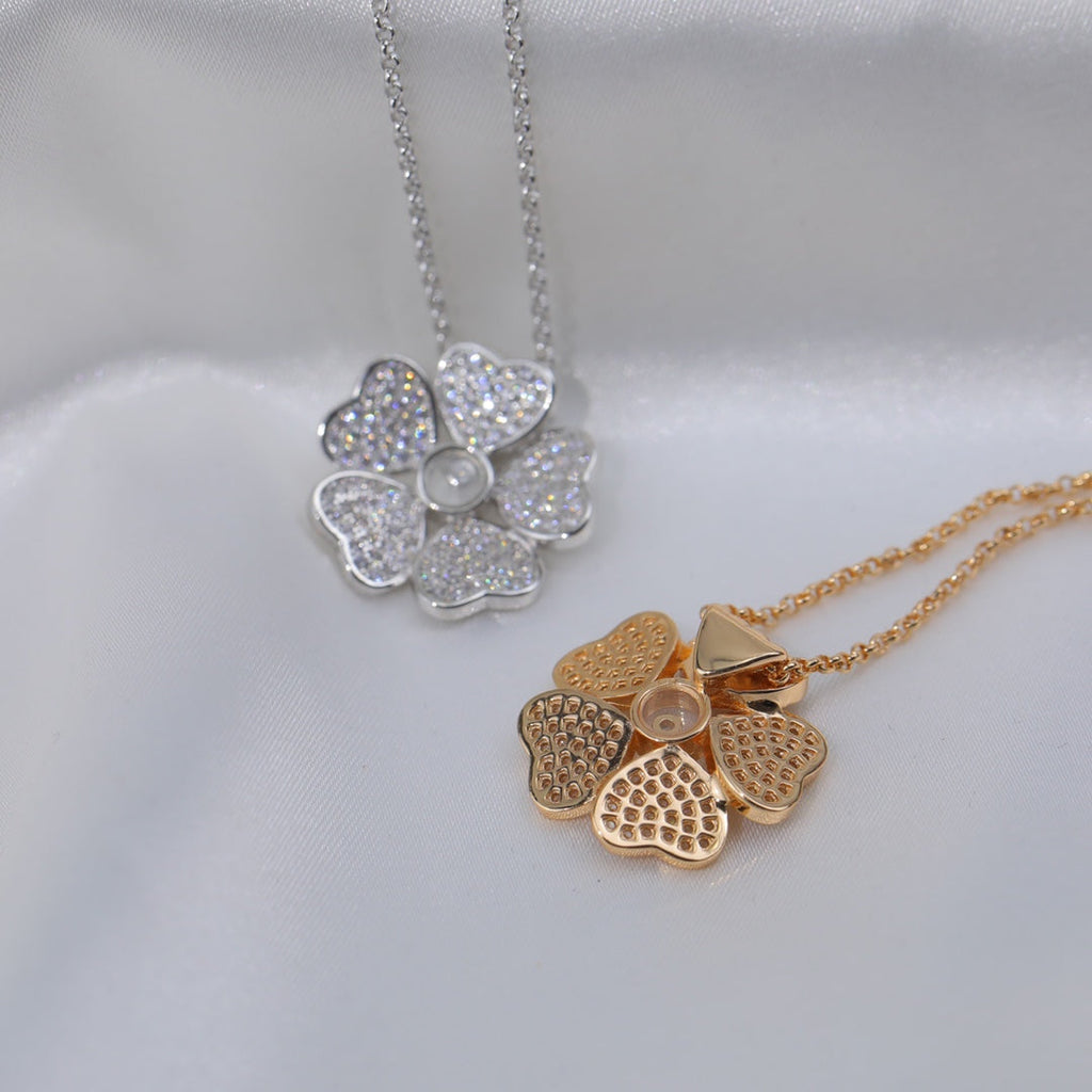 CHOPARD HAPPY PEDANT DIAMOND NECKLACE