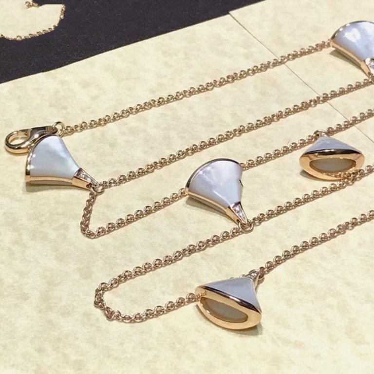 BVLGARI DREAM NECKLACE 9 MOTIF WHITE MOP PINK GOLD