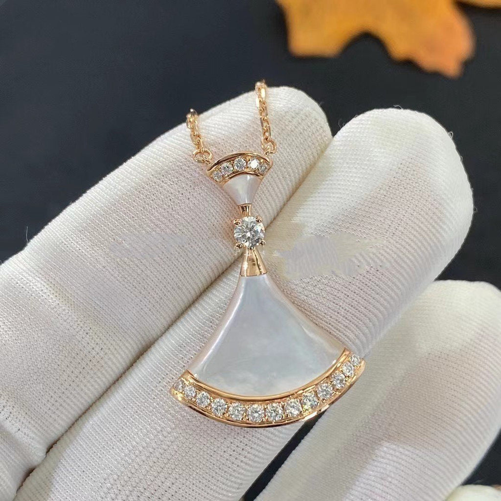 BVLGARI DREAM NECKLACE MOP PINK GOLD DIAMOND