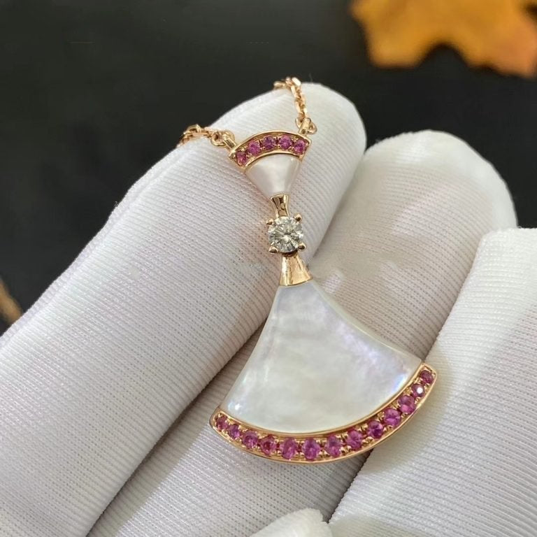 BVLGARI DREAM NECKLACE MOP PINK DIAMOND