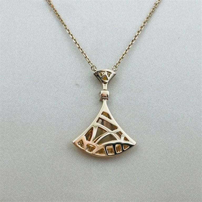 BVLGARI DREAM NECKLACE PINK GOLD DIAMOND