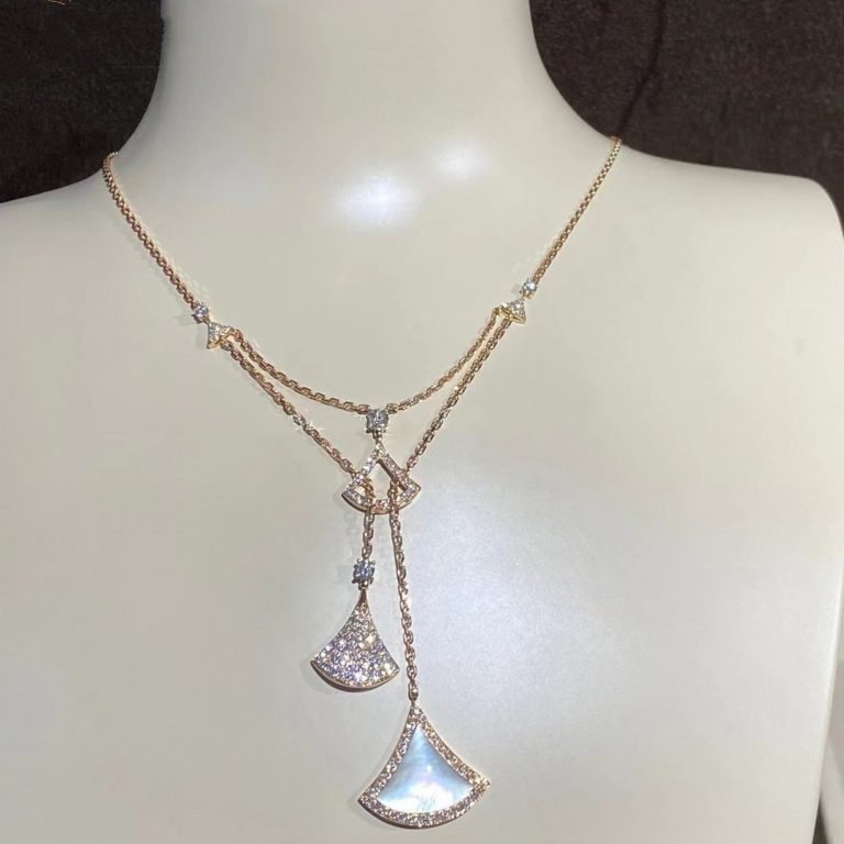 BVLGARI DREAM NECKLACE 3 MOTIF WHITE MOP DIAMOND