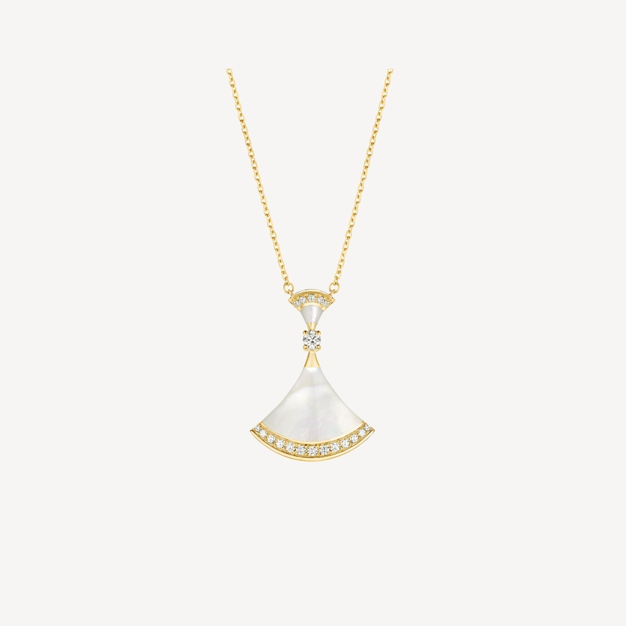 BVLGARI DREAM NECKLACE MOP GOLD DIAMOND