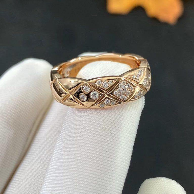 Chanel Crush Small Ring Pink Gold Diamond