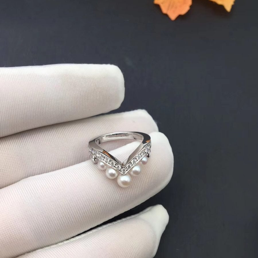 CHAUMET JOSEPHINE RING SILVER DIAMOND