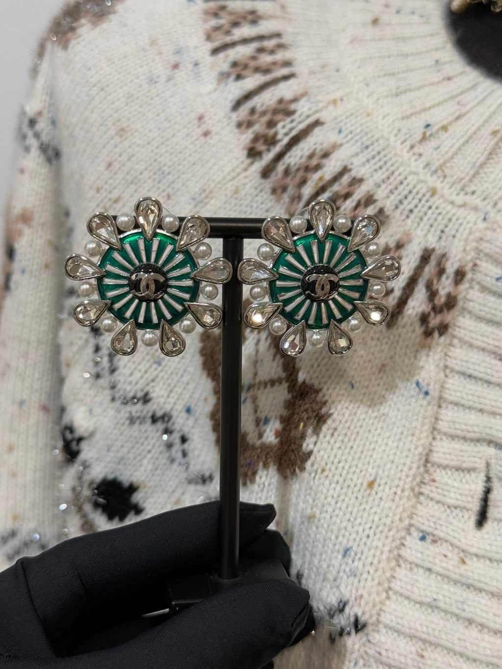 Chanel 2026 Green Enamel Openwork Pearl Teardrop Crystal Silver Snowflake Earrings