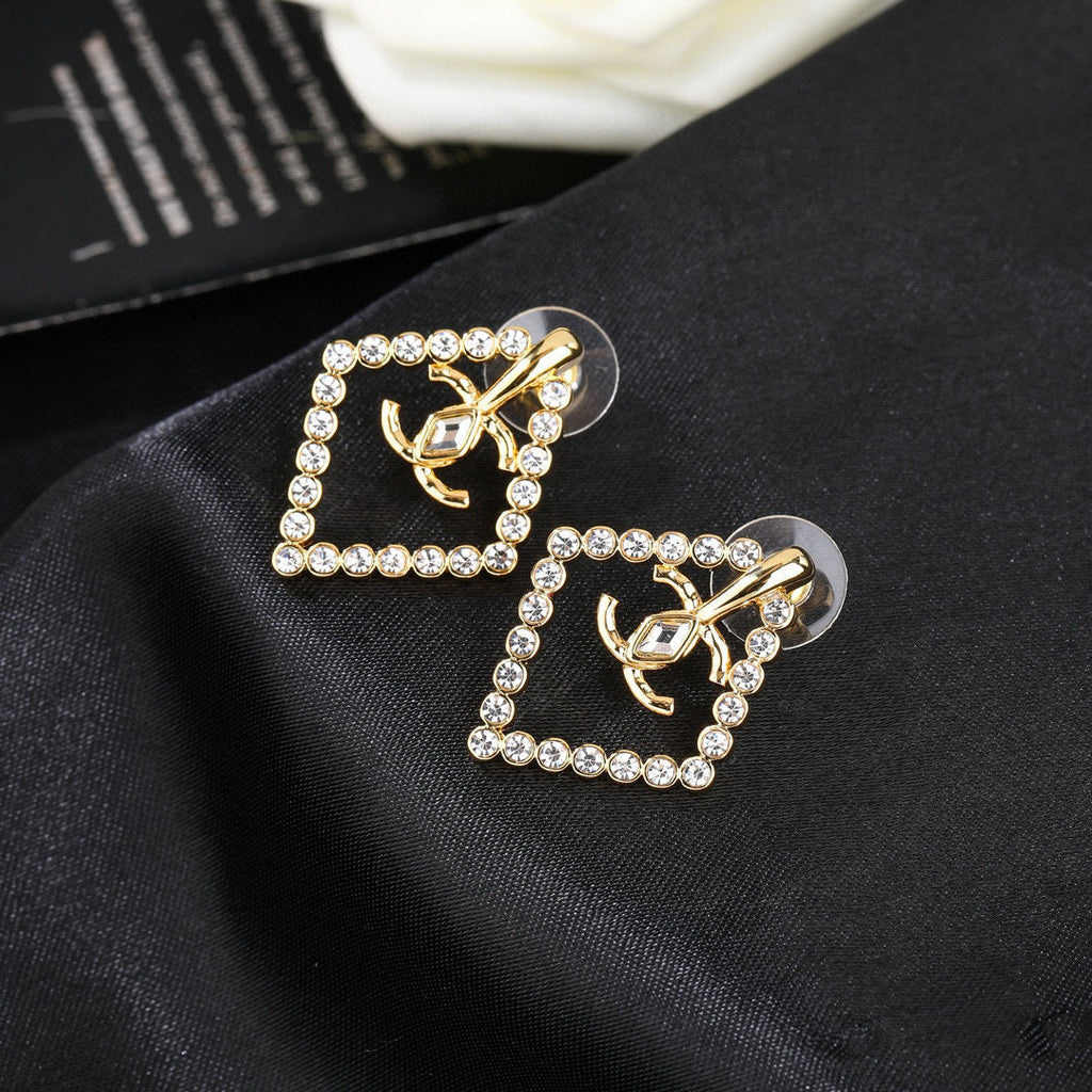Chanel Mini Gorgeous Gold Diamond Earring