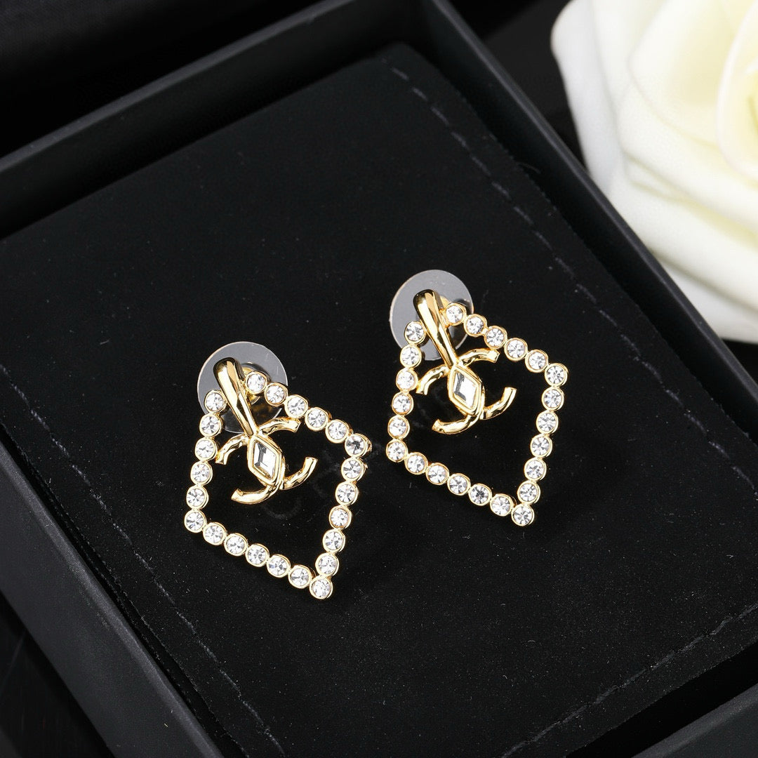 Chanel Mini Gorgeous Gold Diamond Earring