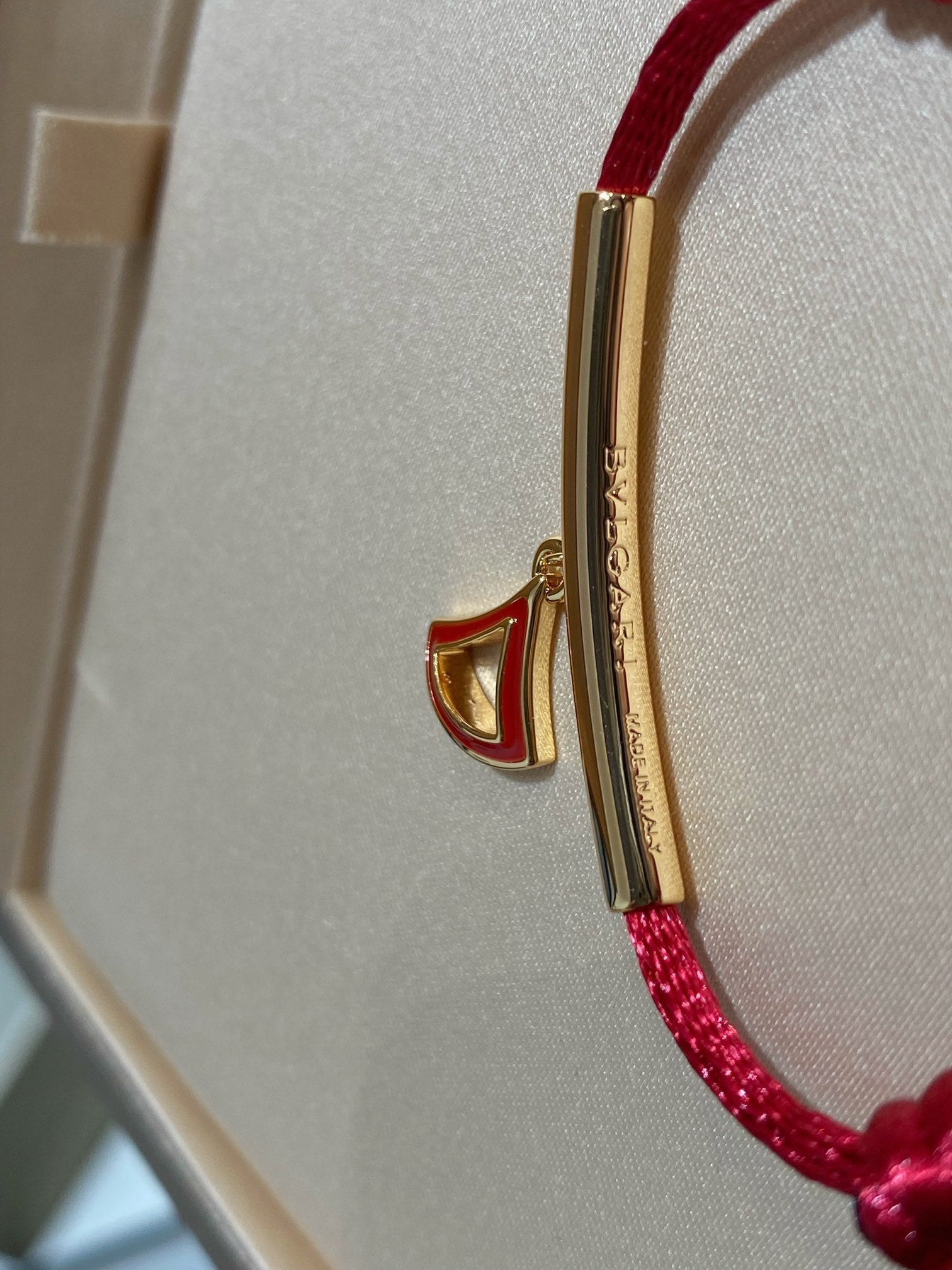 BVLGARI BVL 1 MOTIF LUCKY RED BRACELET GOLD
