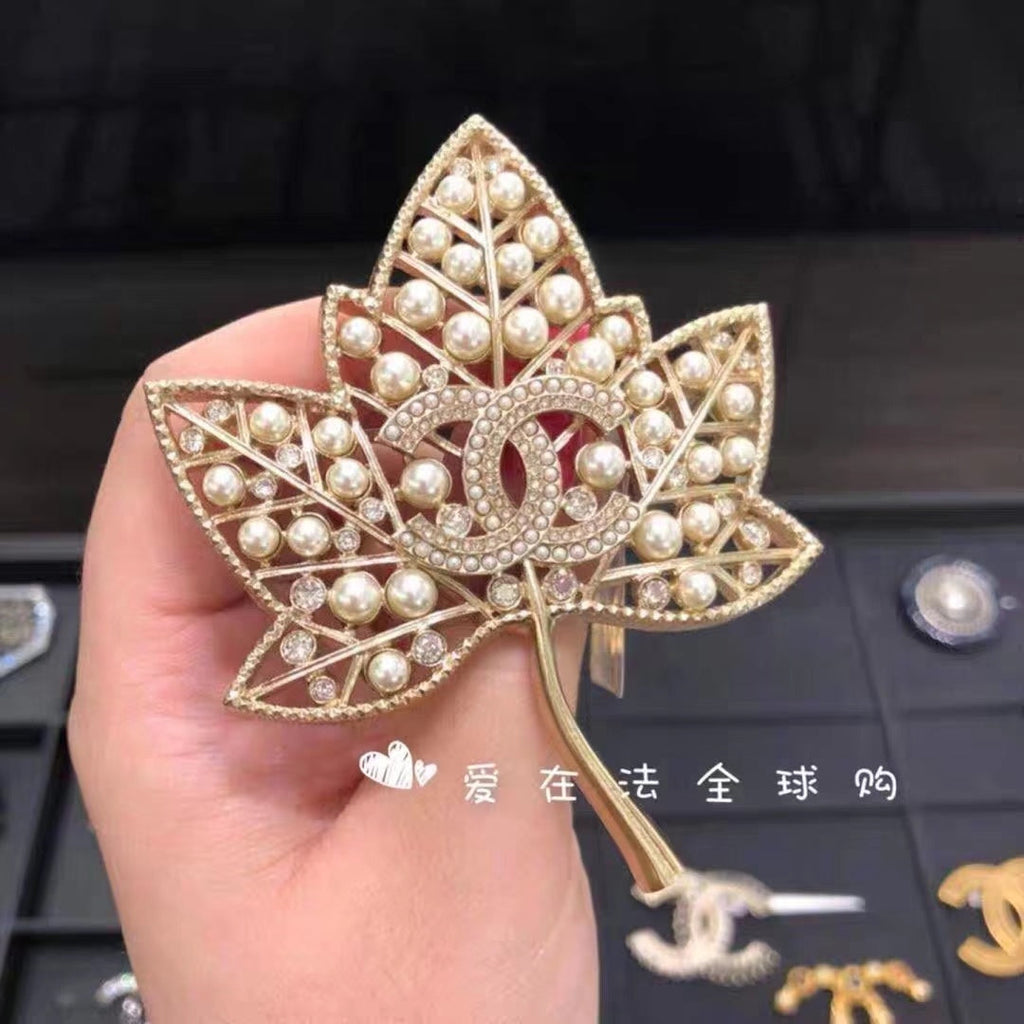 Chanel Brooch 156492