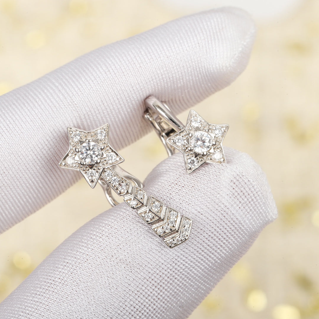Chanel Comette Etoille Diamonds Flug Silver Earrings
