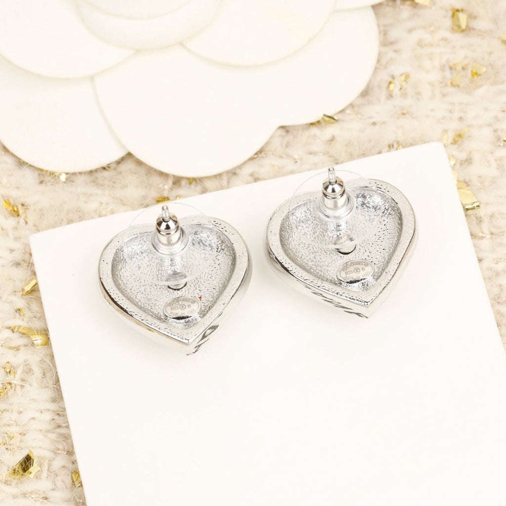 Heart Chanel Diamonds Around Stud Silver Earrings